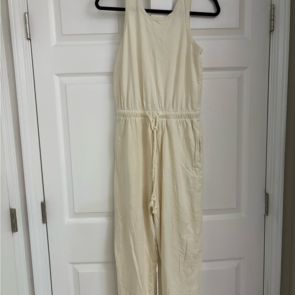 Cream Sleeveless Jumpsuit